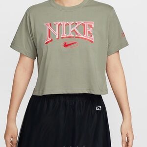 NWT Nike Khaki gray Loose Fit cropped Tee medium